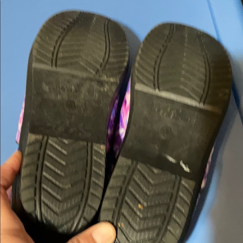 SLIP-RESISTANT CLOGS - Picture 4 of 8